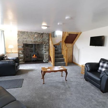Ty Rhos, Farm Stay, Sleeps 4, Rhoshirwaun 2 Miles From 阿贝达隆 外观 照片