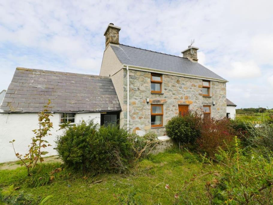 Ty Rhos, Farm Stay, Sleeps 4, Rhoshirwaun 2 Miles From 阿贝达隆 外观 照片