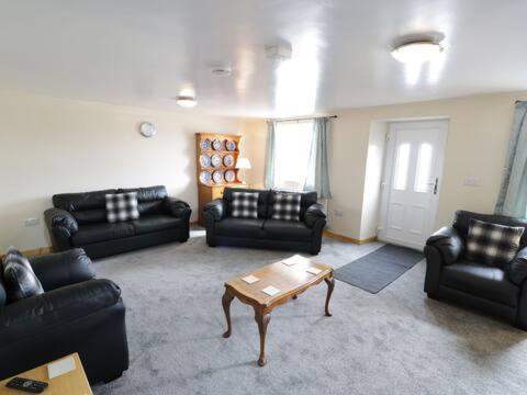 Ty Rhos, Farm Stay, Sleeps 4, Rhoshirwaun 2 Miles From 阿贝达隆 外观 照片